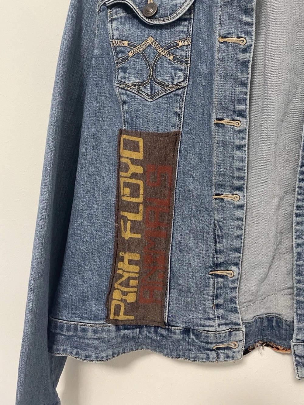 Pink Floyd Patchwork Denim Jacket for Women - Picture 4 of 15